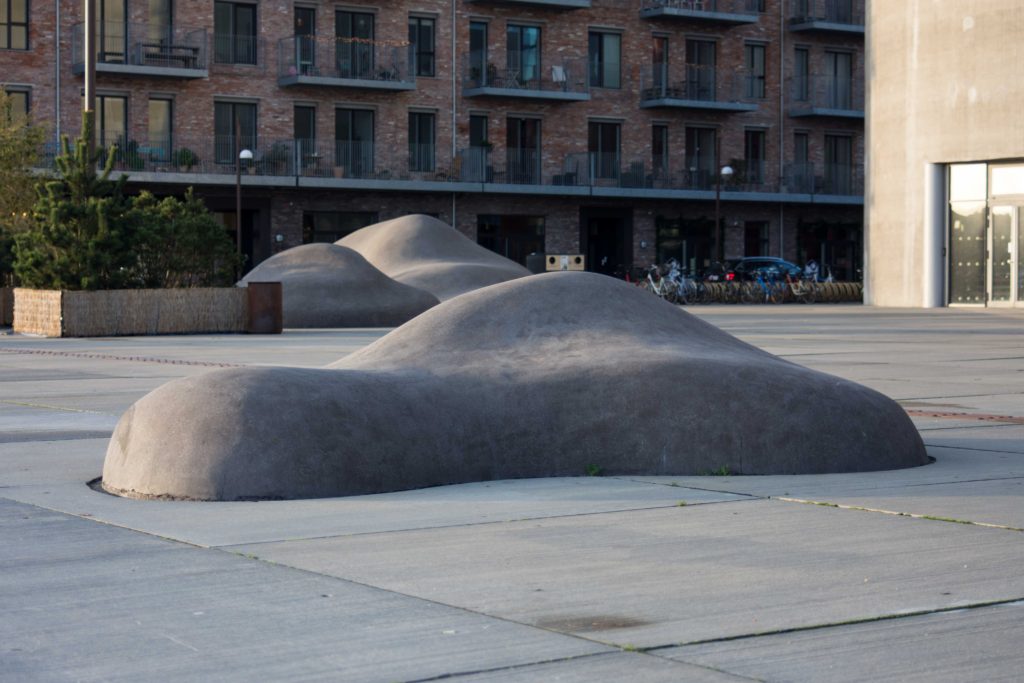 hostile-architecture-the-indirect-public-fight-on-the-homeless